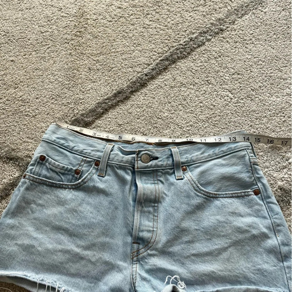 Levi’s 501 denim shorts jean premium high rise button fly light wash 28 - Picture 8 of 10